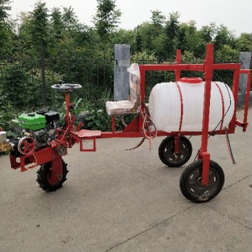 三轮自走私可伸展的打药机