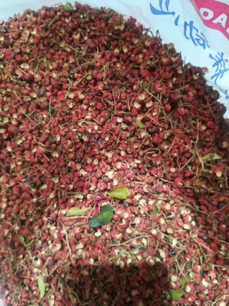 富平花椒色泽鲜艳，香味浓郁