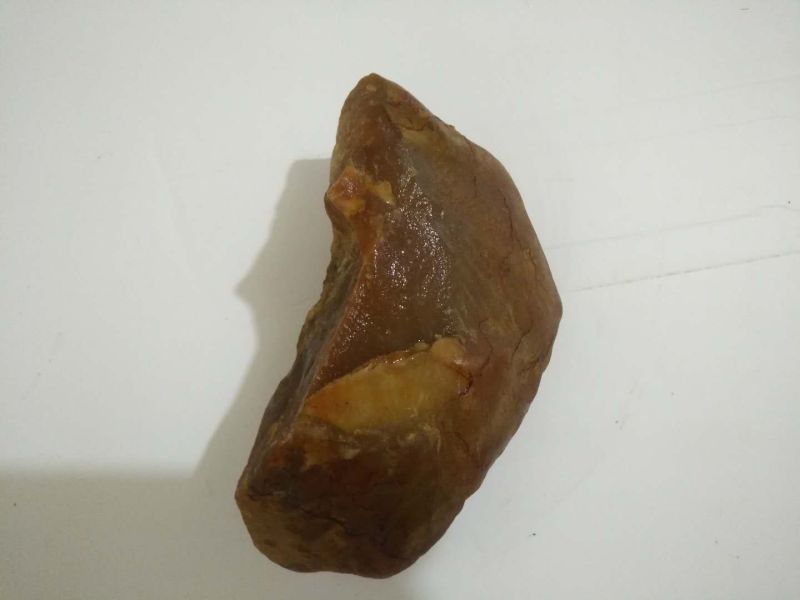 毛石，黄龙玉