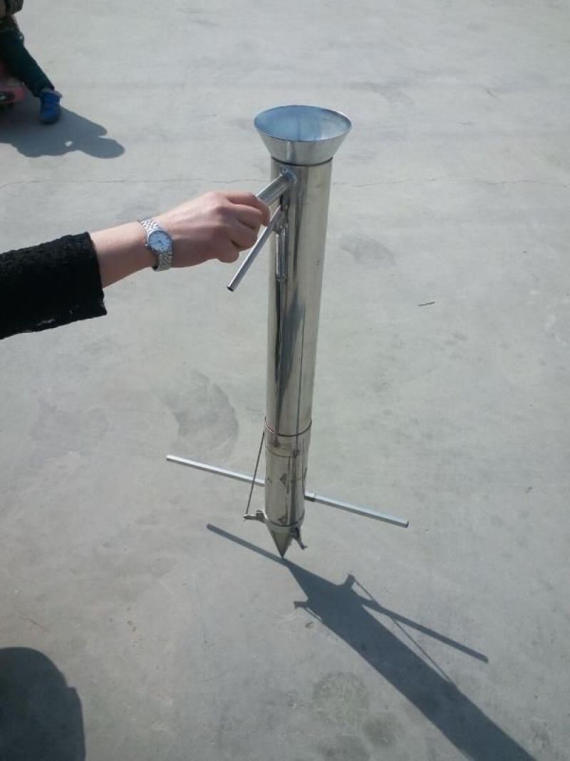 栽苗器