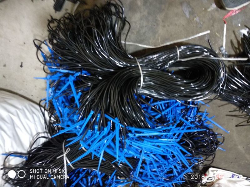 滴头果树滴灌，滴头距离根据果树株距而定出水均匀