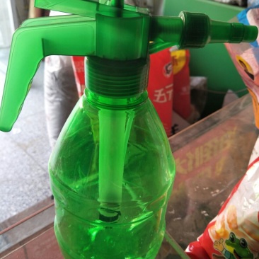 洒水壶