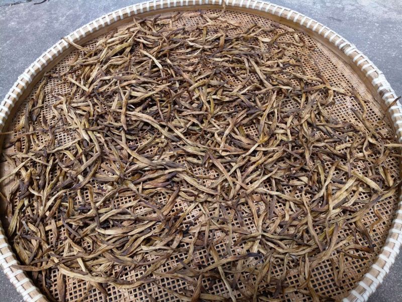 自家种的黄花菜，自家晒干