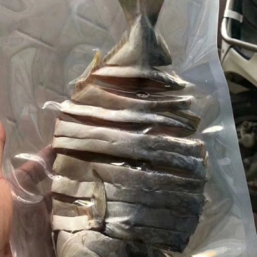 天然日晒咸鲜金鲳鱼干
