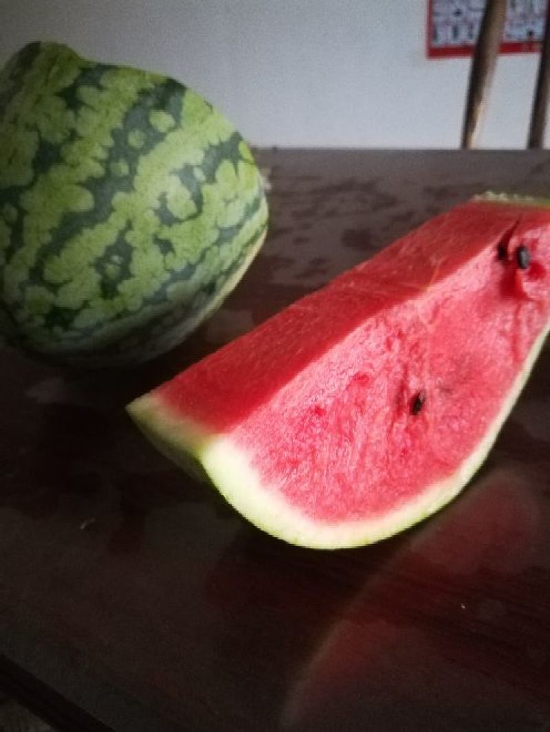 甜，果形好看，色彩好，