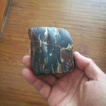 天然琥珀，原料