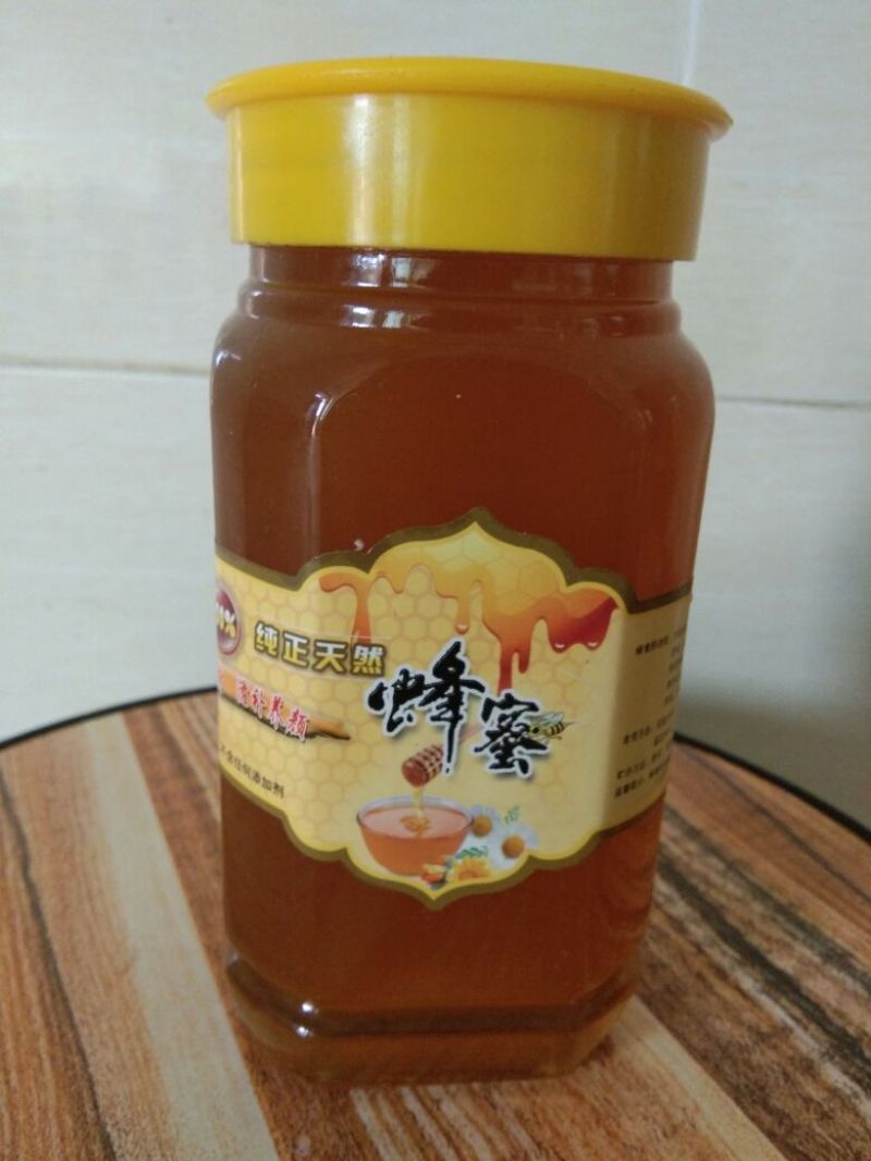 百花蜜土蜂蜜百花蜜，波美40度，糖分81%。