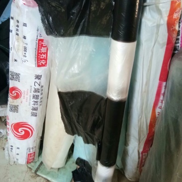 黑地膜