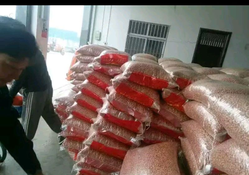 专业卖花生米，价格低，请朋友们前来够买