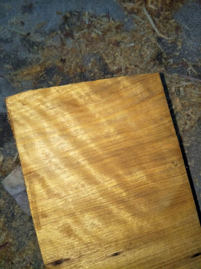 广西金丝楠木下山料，规格按买家而定。