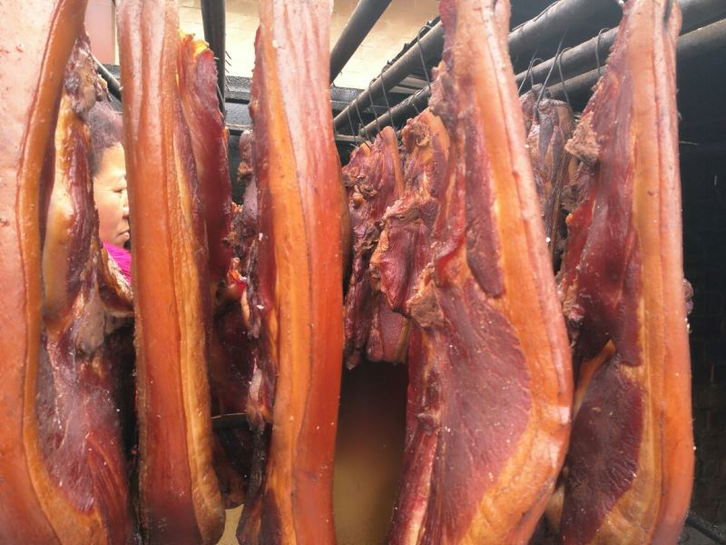 彝家跑山猪香肠腊肉