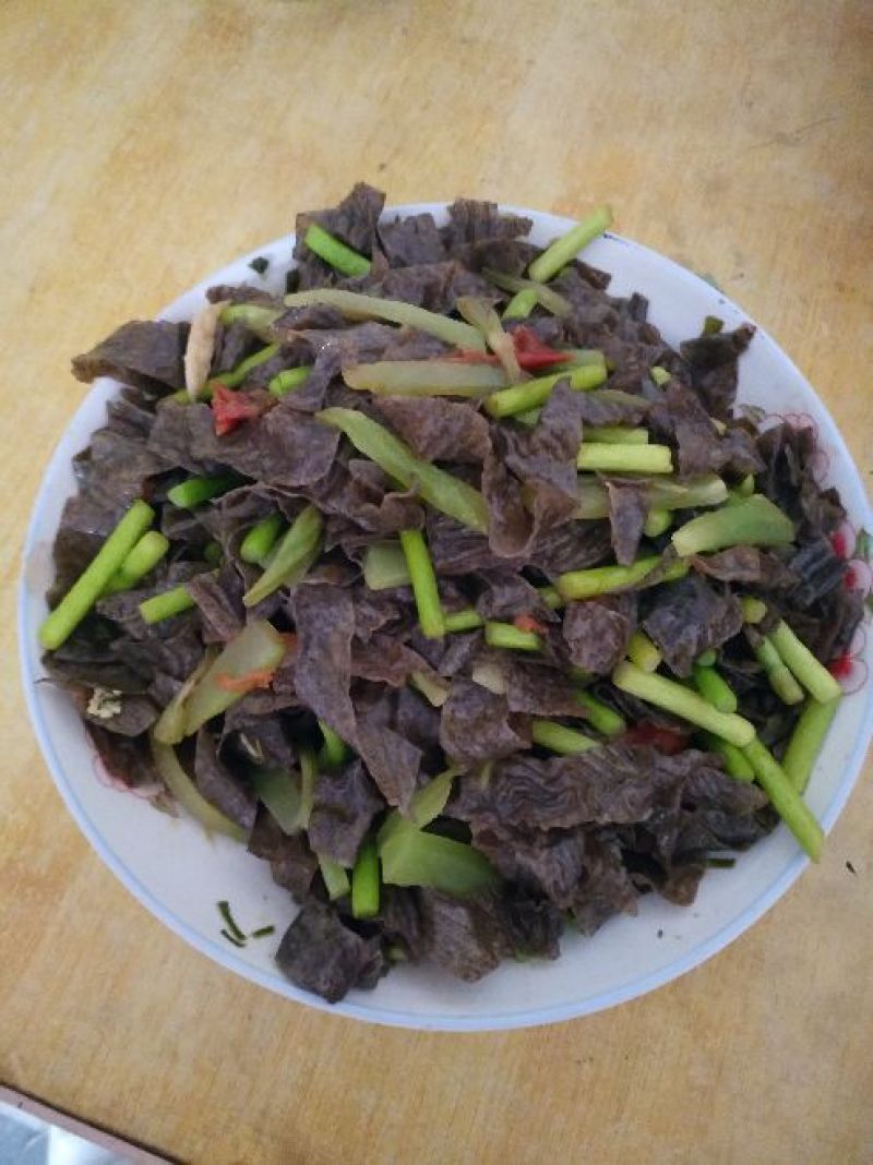 富硒黑豆皮，零售价500g×5礼盒88元，100g单包1