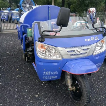 厂家直销洒水车，可做两方到二十方