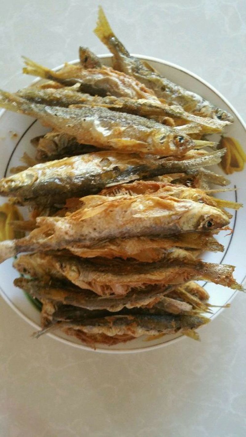 油炸小鱼