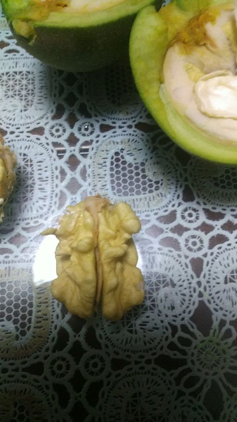 青皮核桃