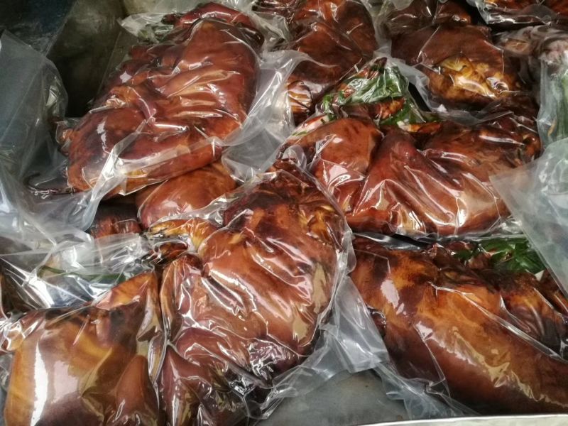 环江香猪的本地加工方法
