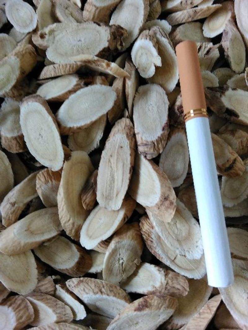 黄芪指甲片。