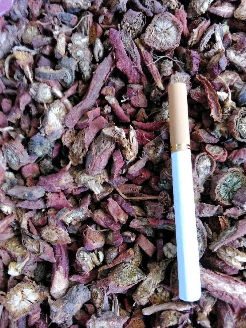 黄芪指甲片。