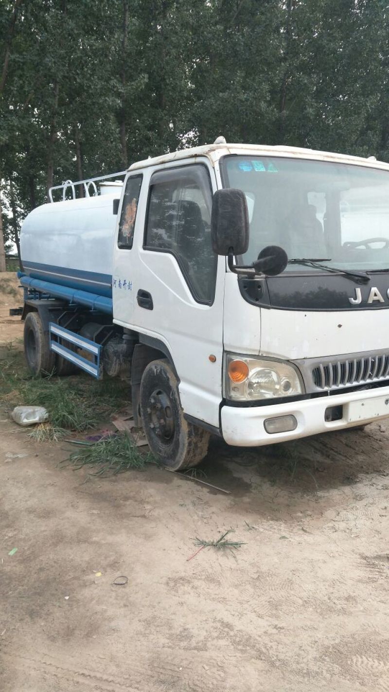 5吨洒水车