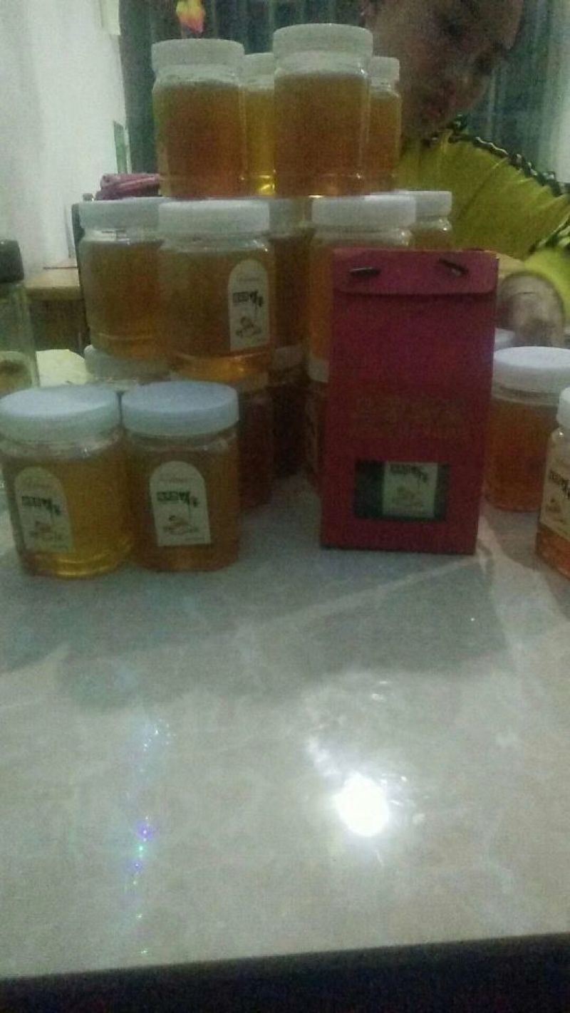 蜂蜜，注册商标:乌蒙馨蜜