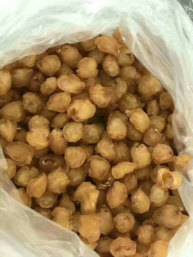 百年老树龙眼肉也就是桂圆肉。