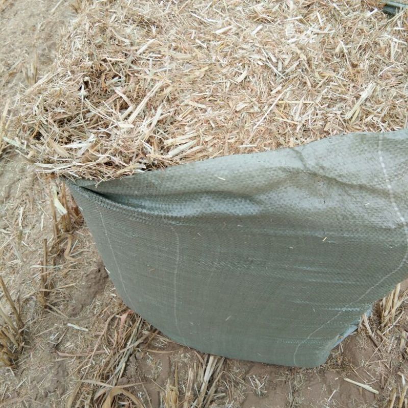 谷草玉米秸，绿豆糠