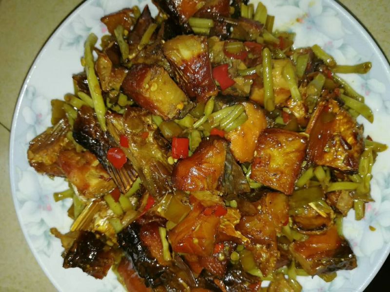 手工烘鱼干