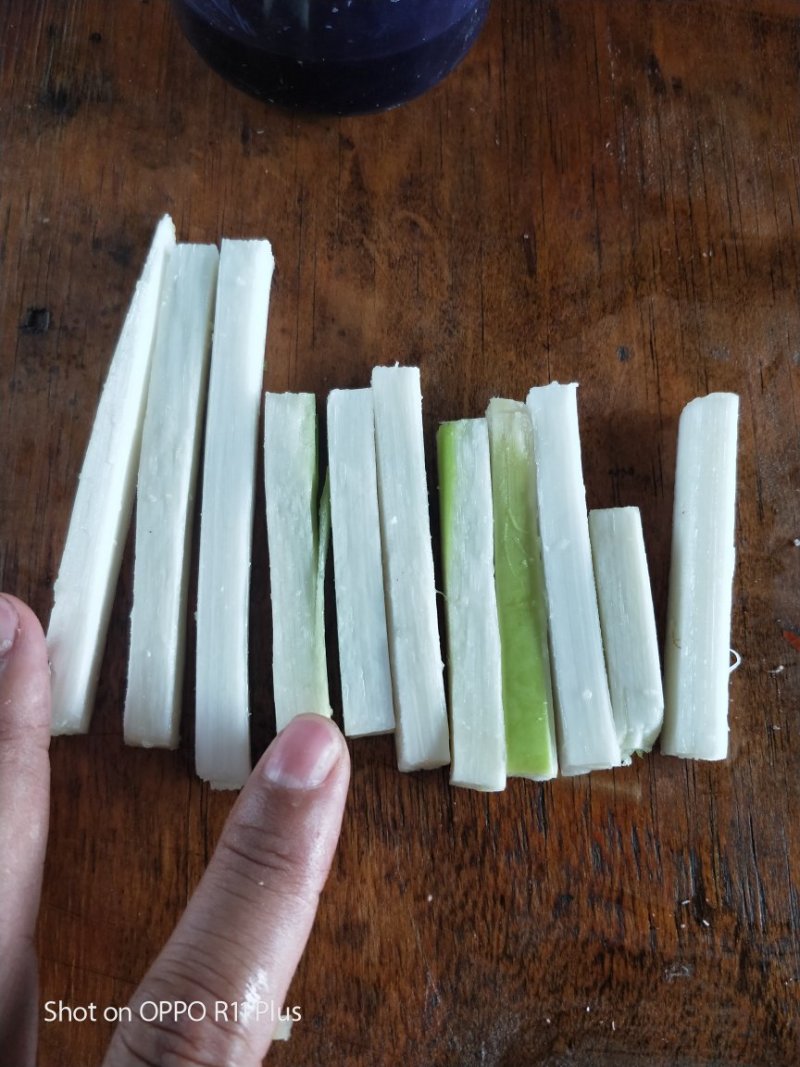 广东省英德市麻竹笋竹笋10*10盐丝，笋条