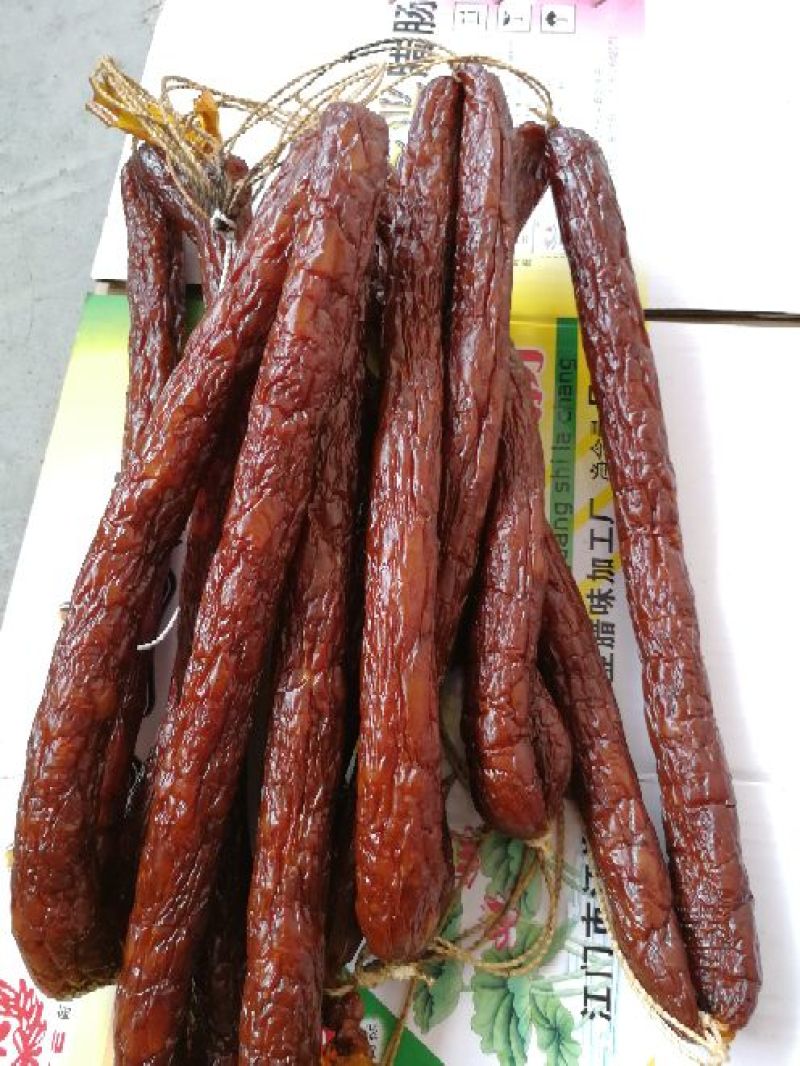 腊肠麻辣大香肠，广味大腊