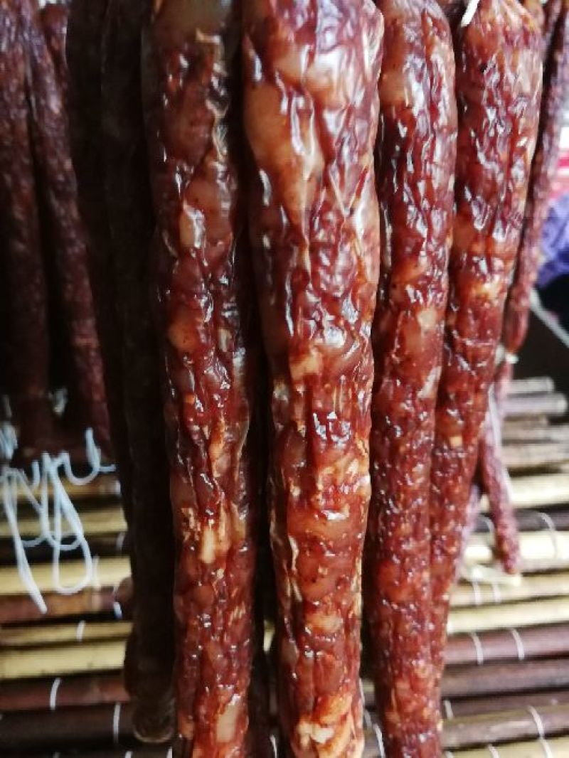 腊肠麻辣大香肠，广味大腊