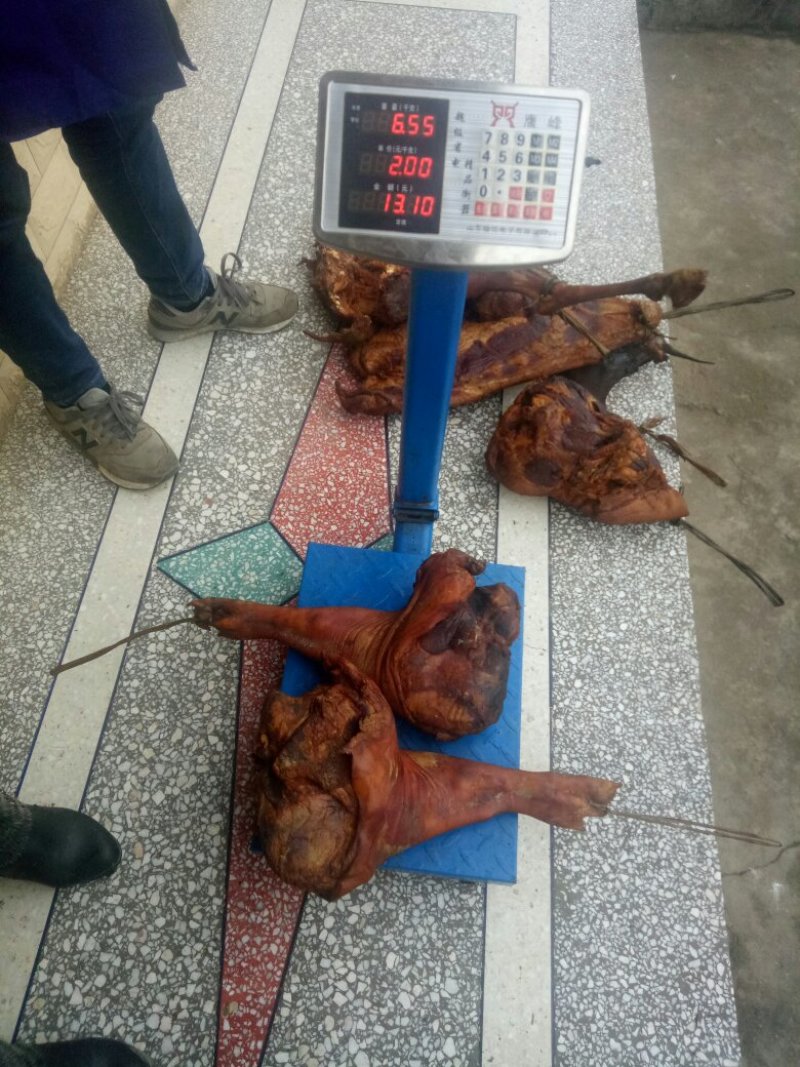 农家无饲料喂养老品种土猪肉，味道就是不一样