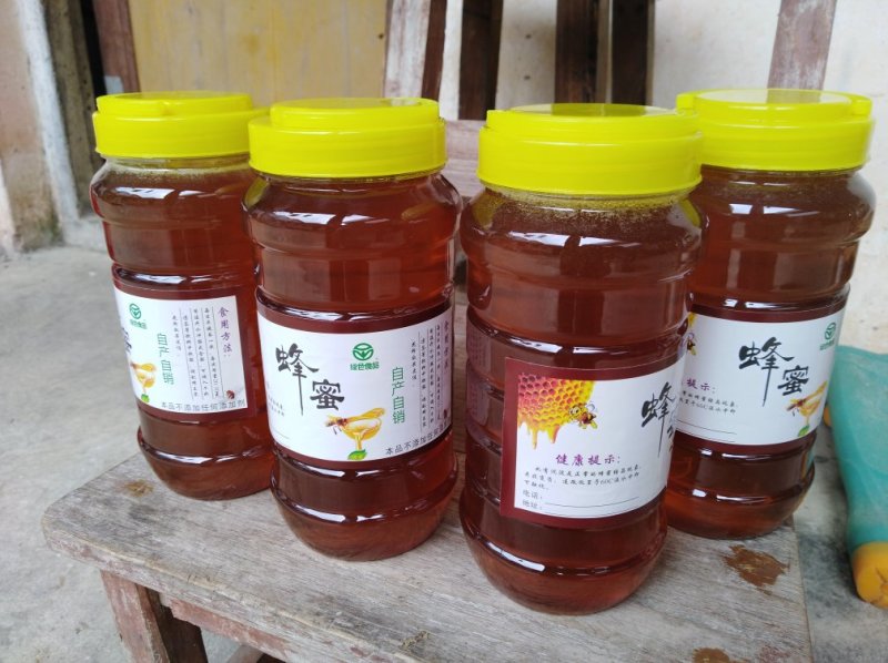 新鲜纯正蜂蜜，自产自销。