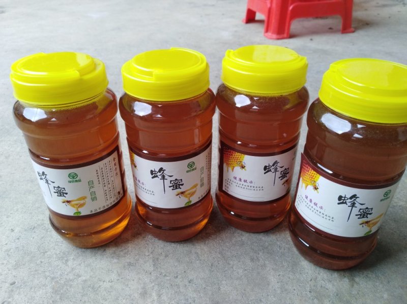 新鲜纯正蜂蜜，自产自销。