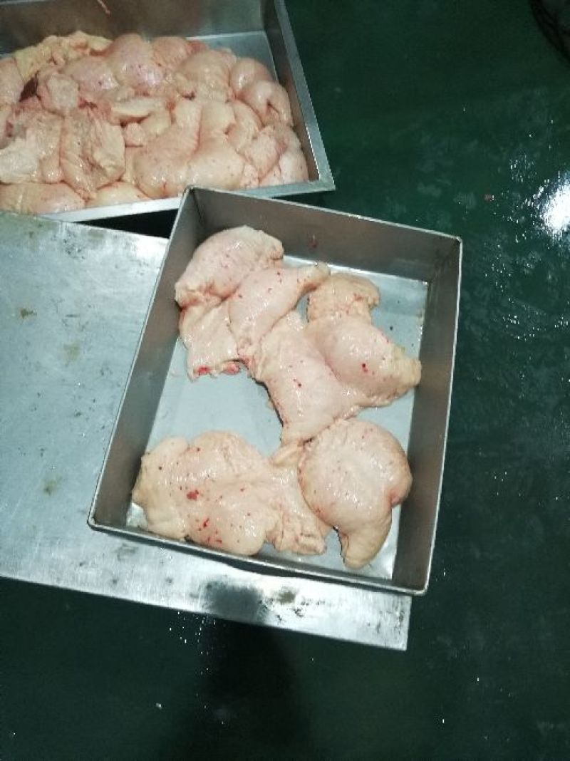 羊后腿绵羊肉是