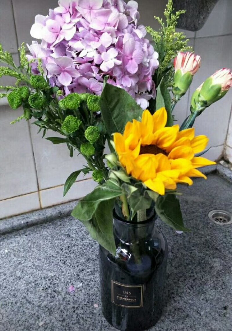 鲜花瓶，花瓶