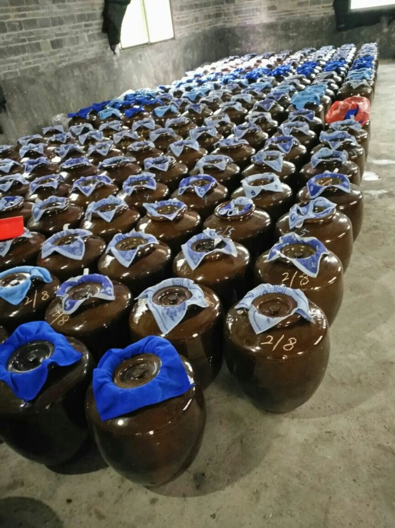 桑果酒，自家纯米酒酿制的桑葚酒