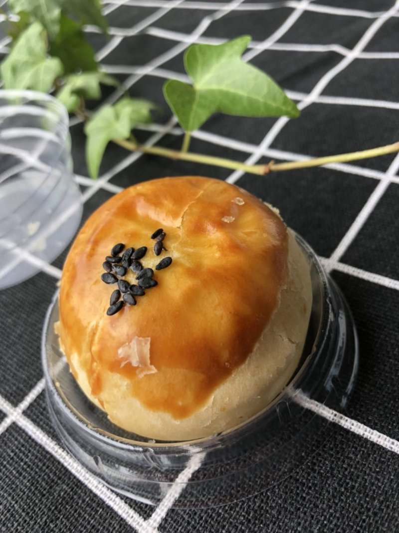 海鸭蛋蛋黄酥