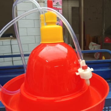 养鸡饮水器