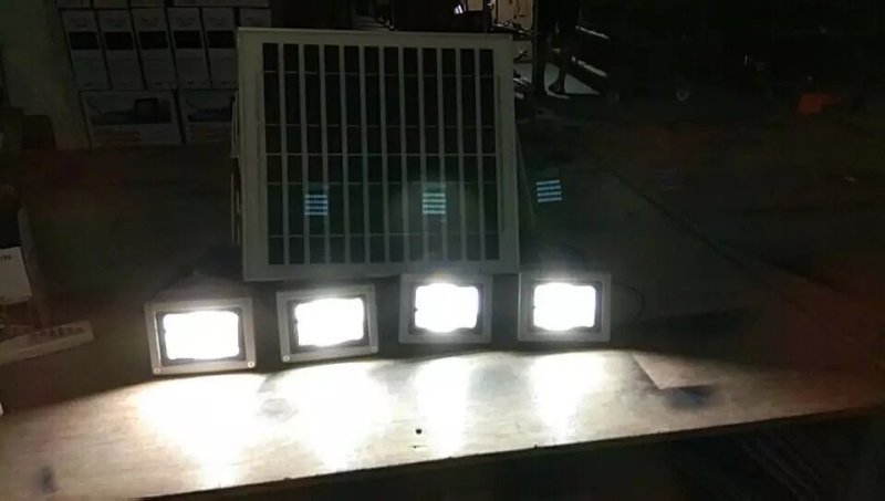 太阳能家用庭院灯户外农村大门口照明灯照亮纳太阳能灯一拖二