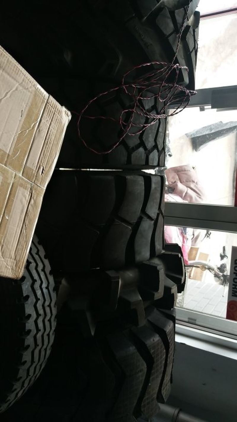 山东黄海鲁飞牌工程胎，鸿鹰牌全钢胎