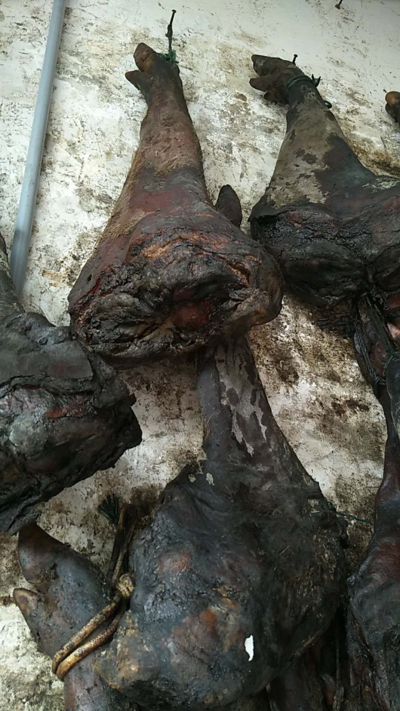 云南农家老腊肉，香肠，火腿，
