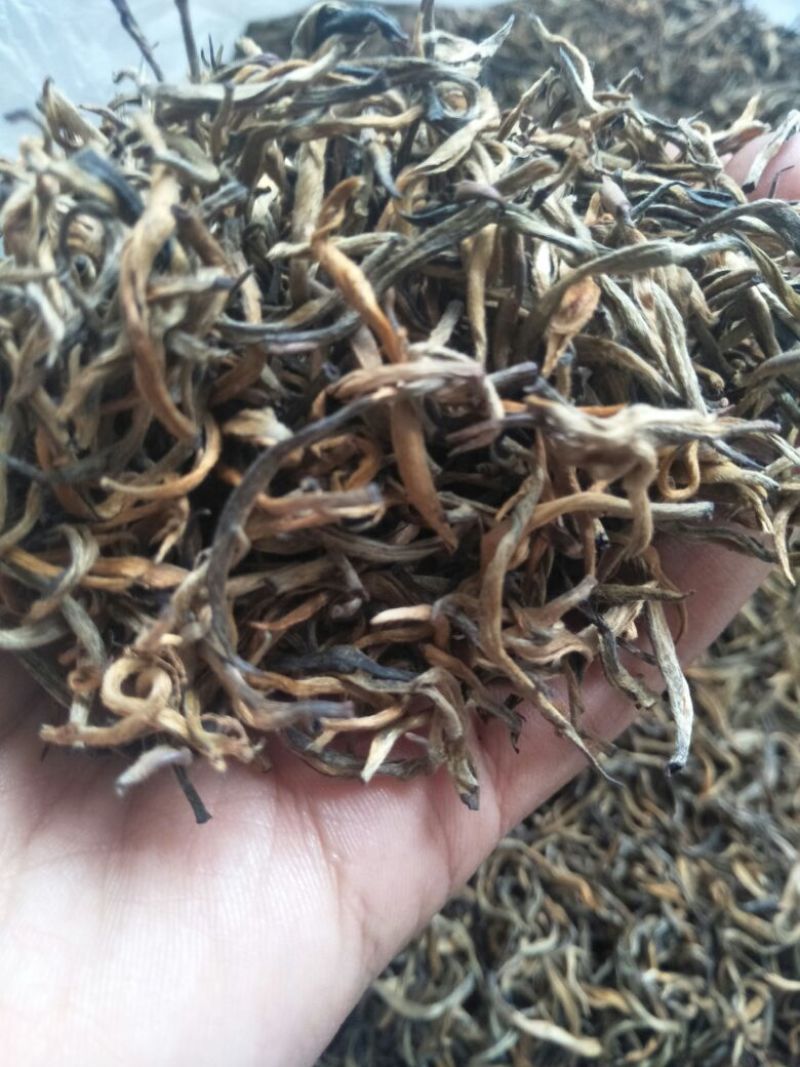 云南凤庆纯手工凤庆滇红茶