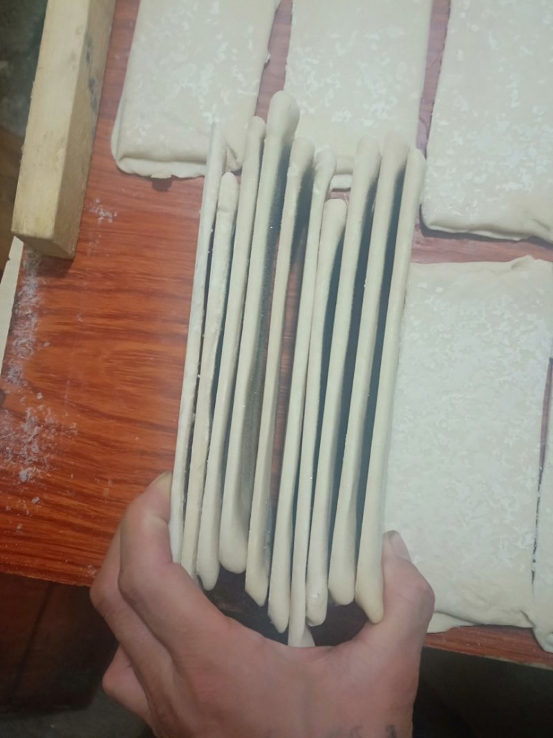 火烧皮大量批发，量大优惠，吃店联系