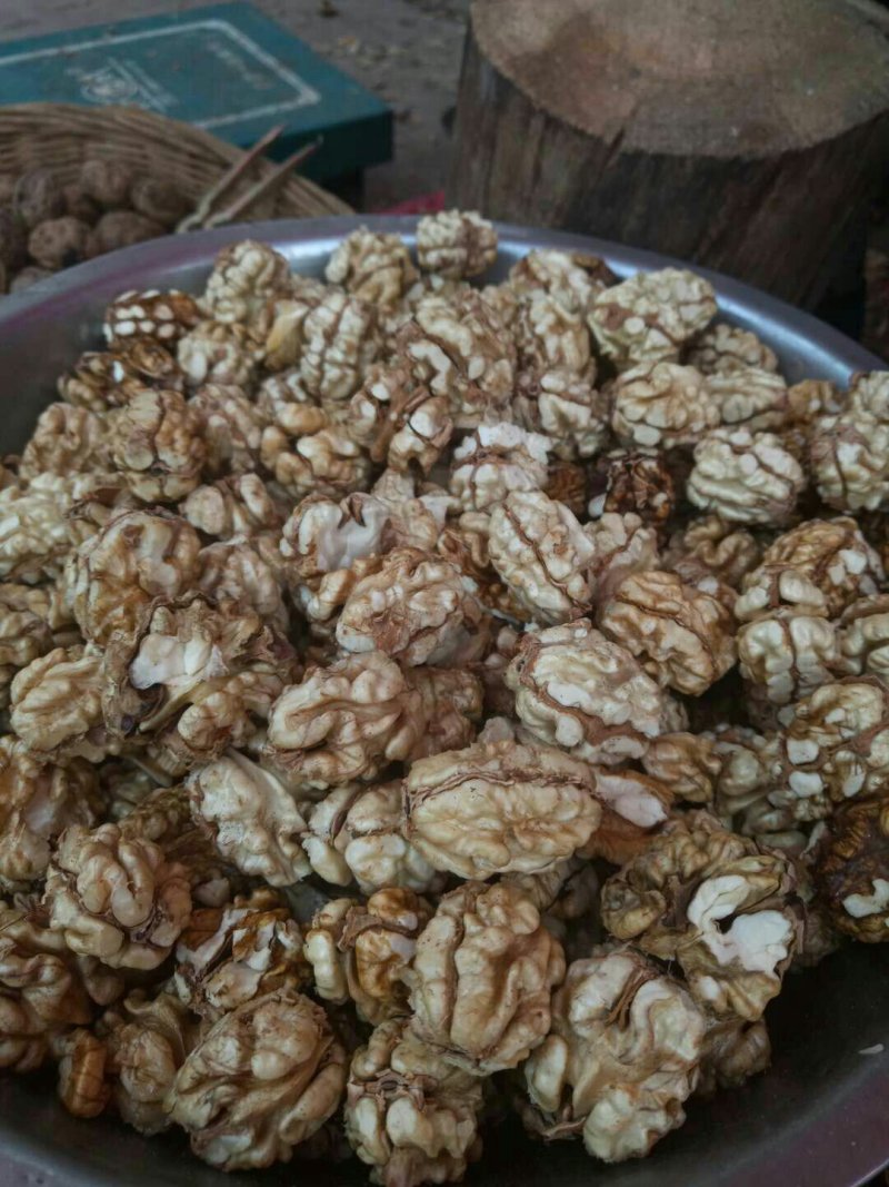 厂家供应云南核桃麻子核桃箱装袋装批发散装包装可上门看货