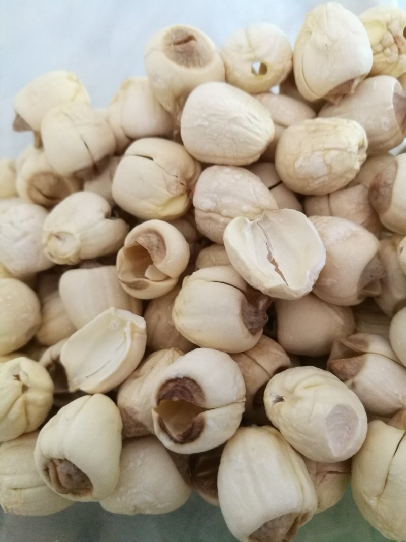 优质莲子干