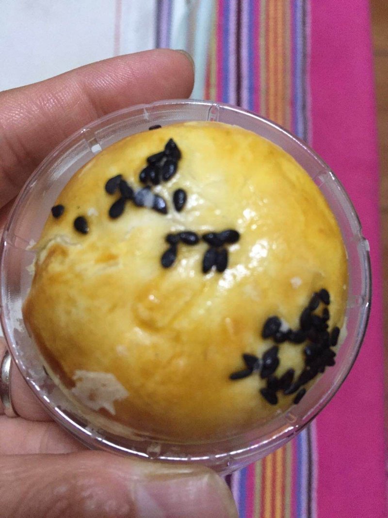 海鸭蛋蛋黄酥