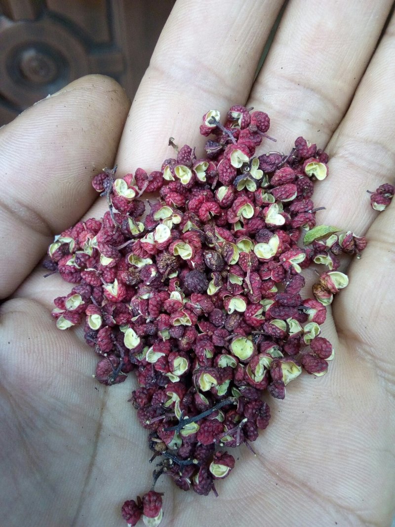 羊肚菌花椒仙桃