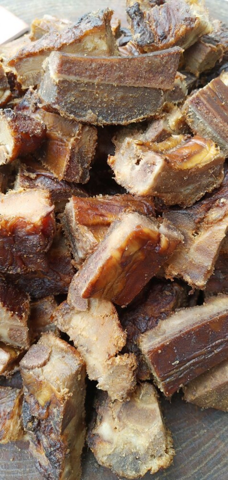 一年四季供应香肠腊肉。