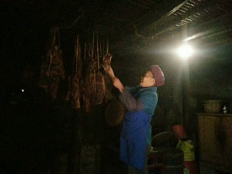 贵州兴仁县大山农村烟熏腊肉