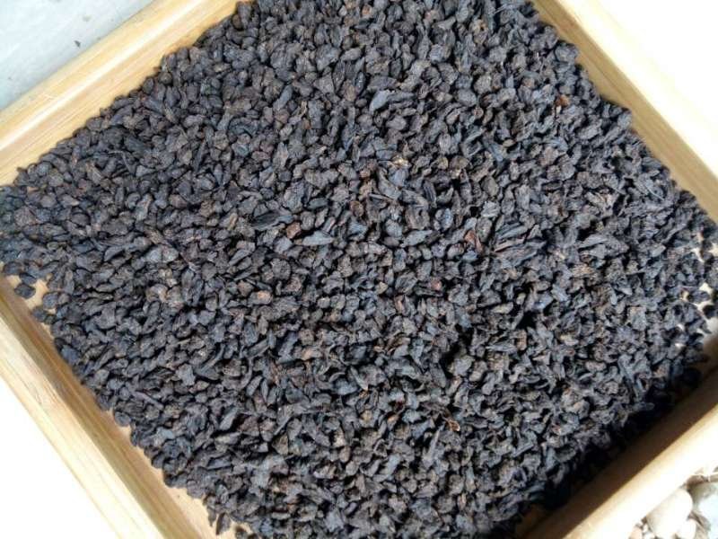 云南临沧茶区凤庆滇红茶